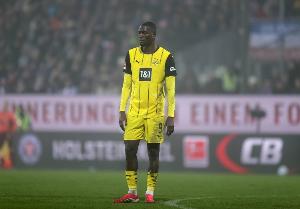 德媒：吉拉西没有随多特出征美因茨